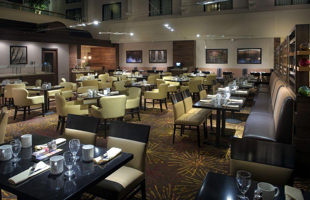 Marriott Park Ridge Hotel Exterior photo
